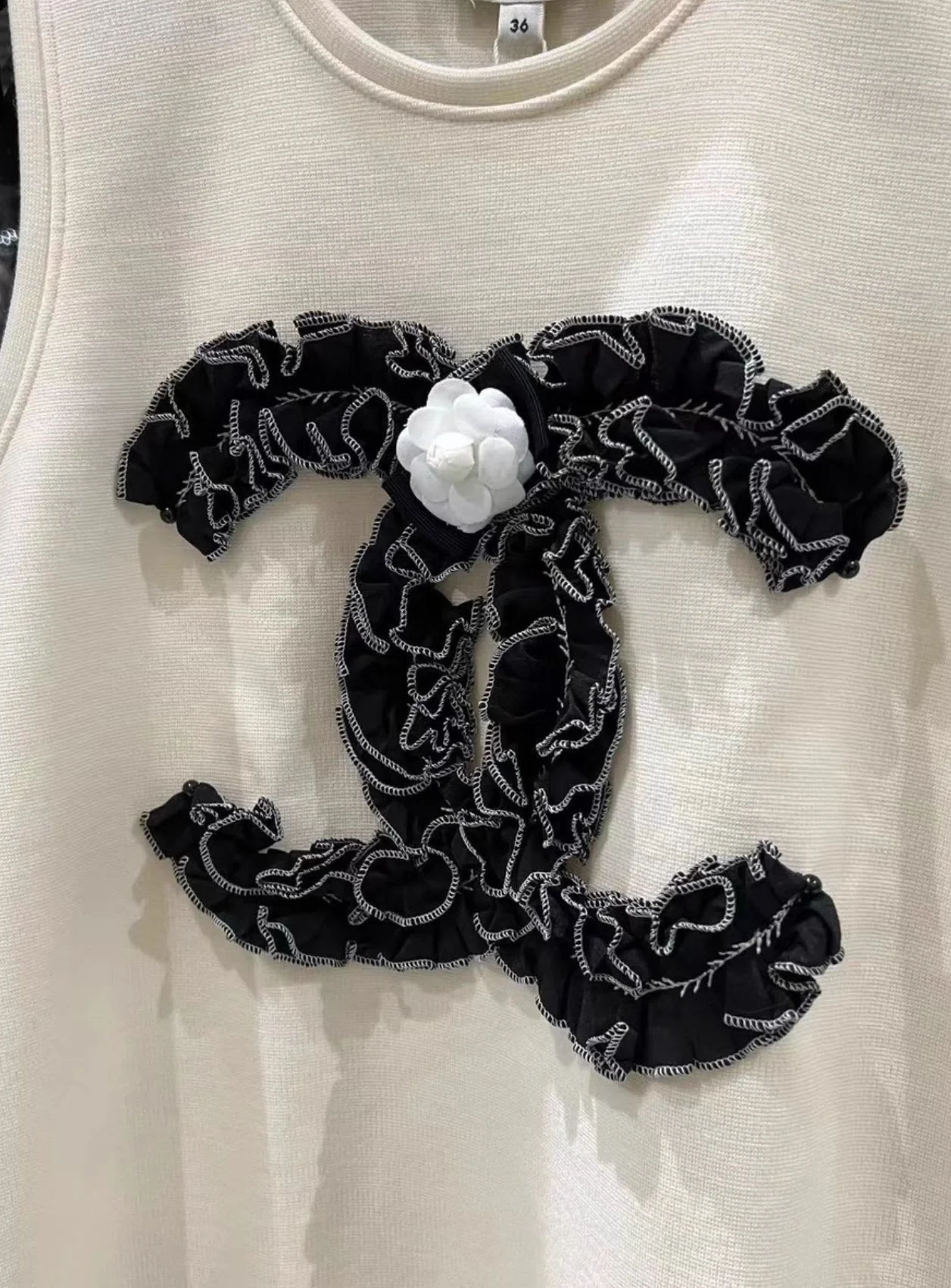 Chanel Jennie's white with black cclogo, - Image 4