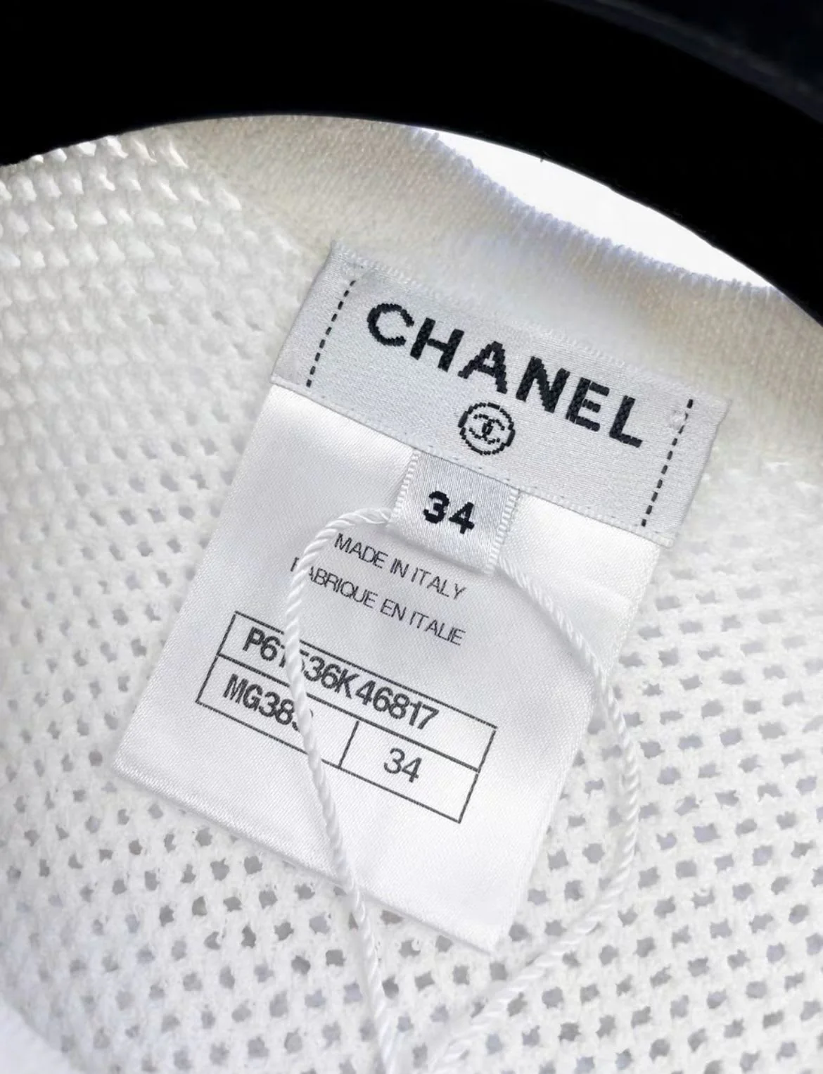 Chanel beach series color embroidered CC whiteT-shirt - Image 4